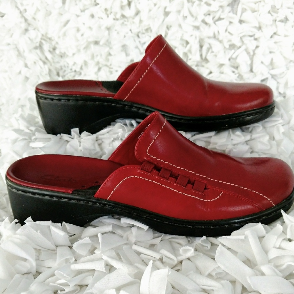 CLarks leather mules..❣️sz 7.5